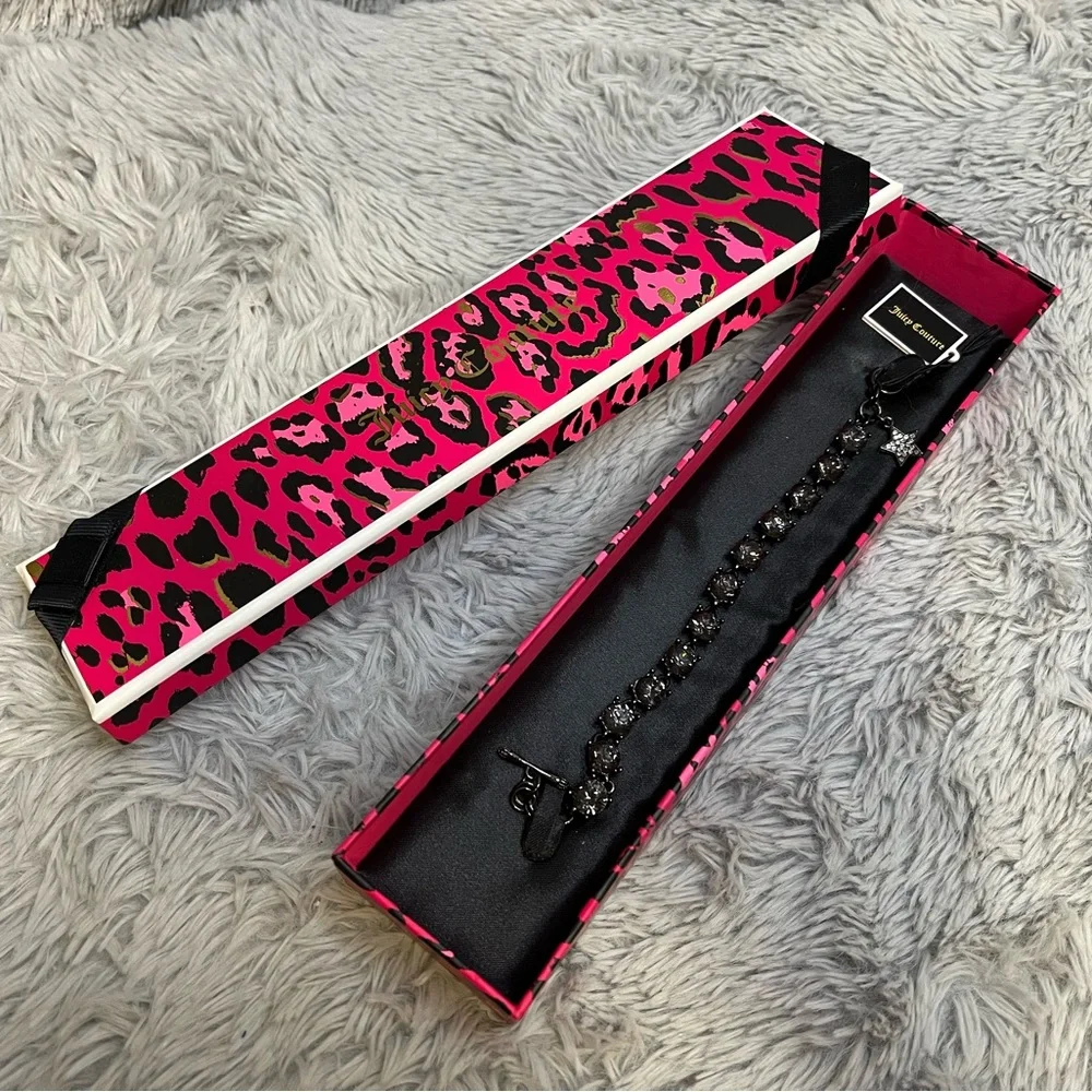 Juicy Couture Gemstone Star Bracelet - Picture 5 of 5